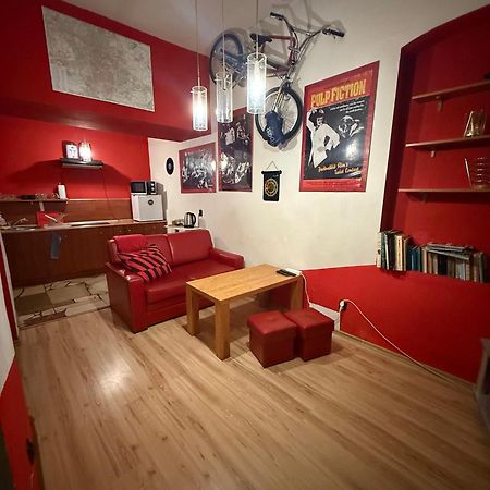 Апартаменти Studio Red And White Лодзь Екстер'єр фото