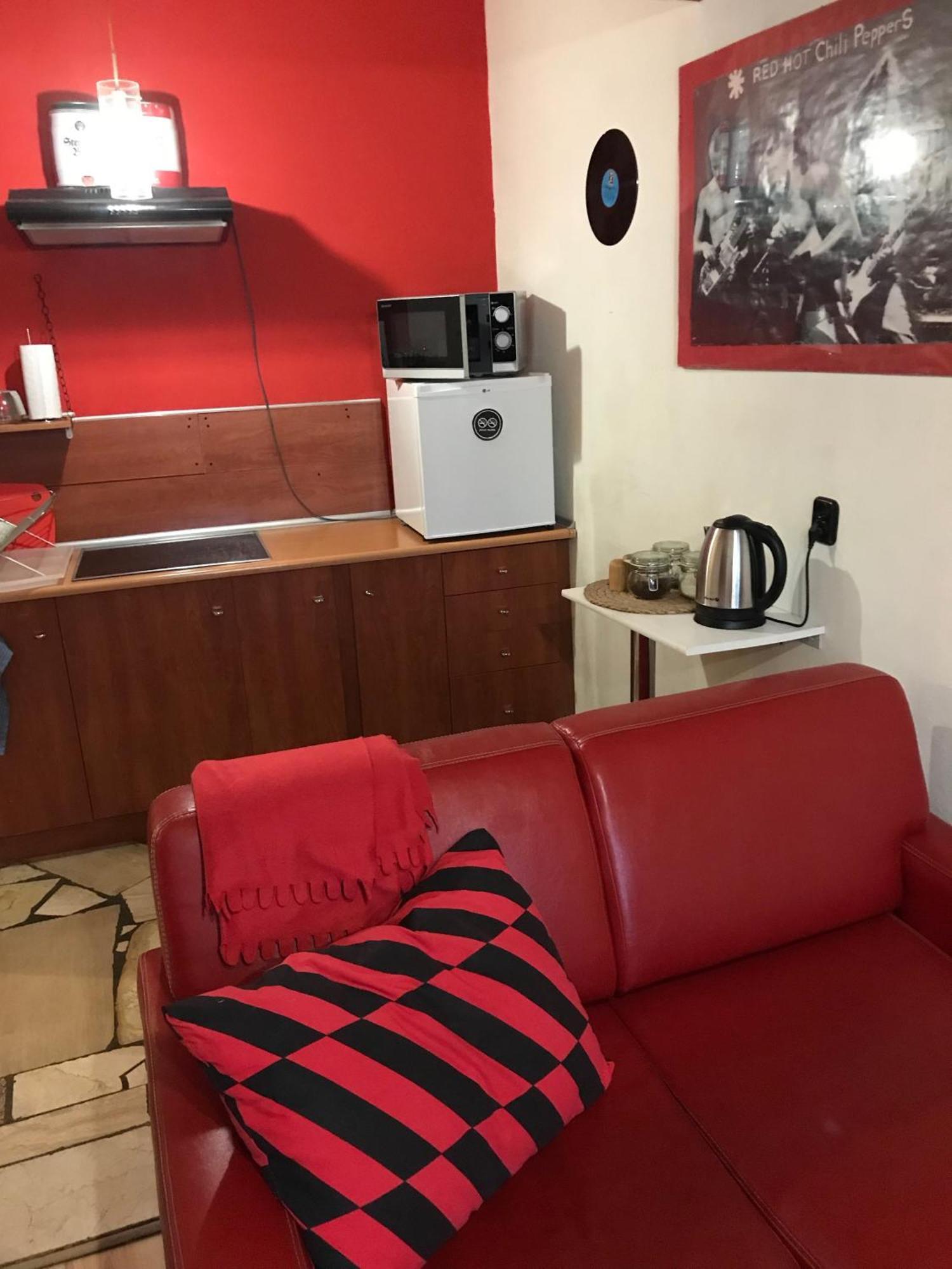 Апартаменти Studio Red And White Лодзь Екстер'єр фото