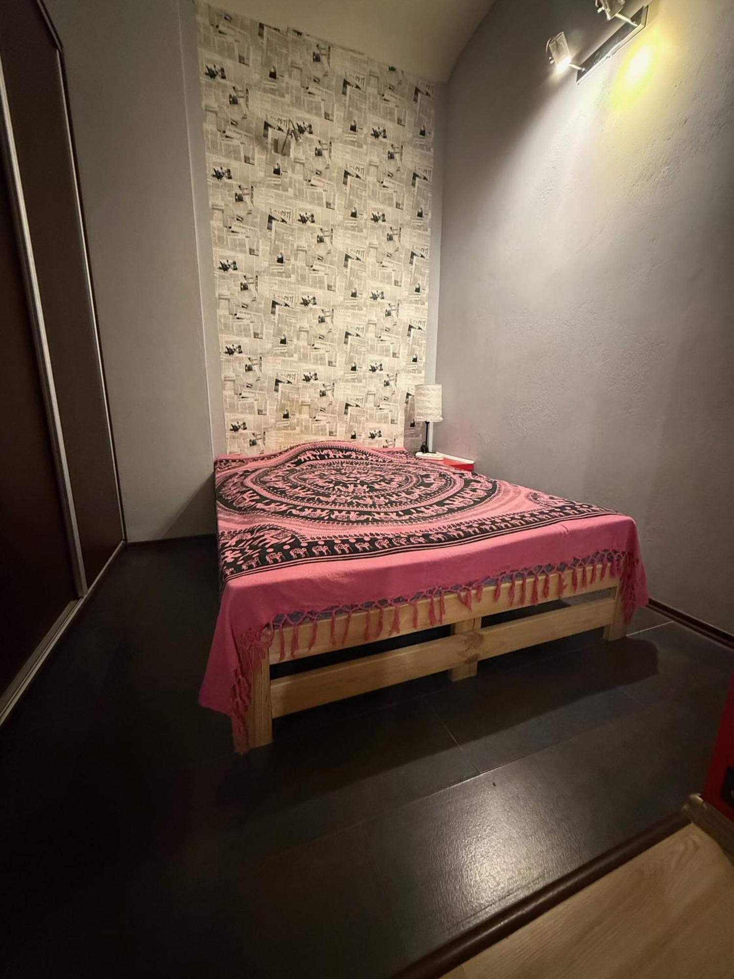 Апартаменти Studio Red And White Лодзь Екстер'єр фото